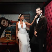 Seiring dengan pesta yang berlangsung lama, Venus tampil dalam berbagai perubahan busana yang memukau. Tak tanggung-tanggung, 12 gaun pengantin dipakainya. (Foto: Instagram/@venuswilliams)