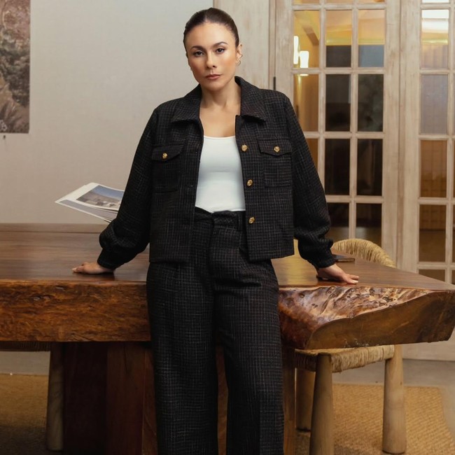 Versi Terbaik Wulan Guritno