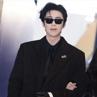 Liu Yu Ning dianggap sebagai salah satu aktor paling menonjol di 2025 dengan beberapa peran besarnya. Drama China The Prisoner Beauty merupakan serial yang sangat populer tahun ini dengan Liu Yu Ning sebagai karakter penting. Selain itu Liu Yu Ning juga mengambil projek drama A Dream Within a Dream, dan Eternal Brotherhood Season 2. Foto: Dok. Weibo