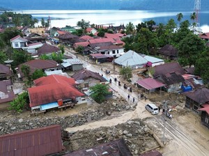 Video 3 Hari Hilang, Warga Aceh Ditemukan Tergeletak Lemas di Atas Lumpur