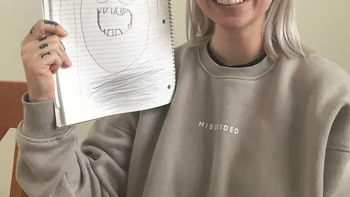 Digambarin ponakan laki-lakinya yang umur empat tahun. Foto: pysiak03 via Bored Panda