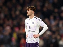Jack Fletcher sedang mengikuti jejak ayahnya, Darren Fletcher yang memulai karier di Manchester United. Namun urusan timnas, saat ini ia membela Inggris U-19, berbeda dengan sang ayah yang memilih Skotlandia. Foto: Getty Images/Catherine Ivill - AMA