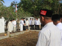 Jejak Duka Tsunami Aceh, Doa Mengalir di Kuburan Massal Suak Indrapuri