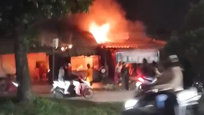Rumah Makan di Katulampa Bogor Terbakar, 2 Orang Terluka