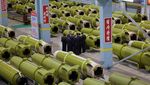 Kim Jong Un Tinjau Pabrik Amunisi, Isyaratkan Program Rudal Berlanjut