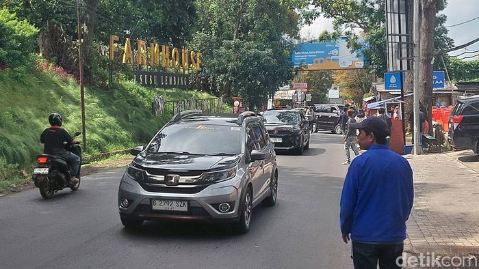 45 Ribu Kendaraan Wisatawan Masuk Lembang