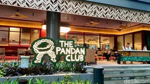 Long Weekend! Asyiknya Nongkrong di Kafe Peranakan di Urban Forest
