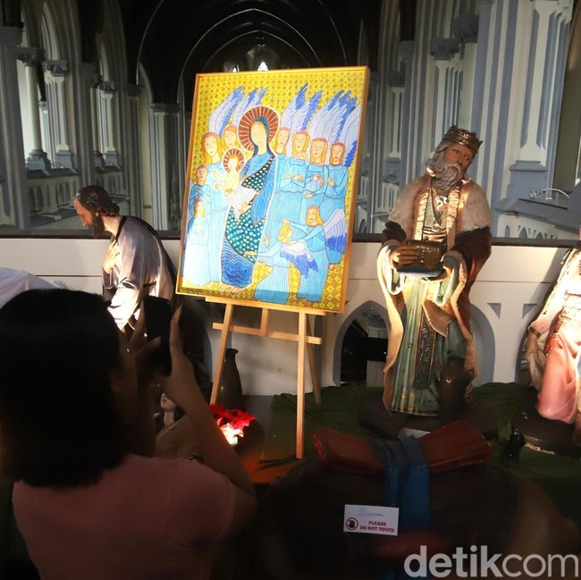 Pameran Seni Hidupkan Suasana Natal di Gereja Katedral
