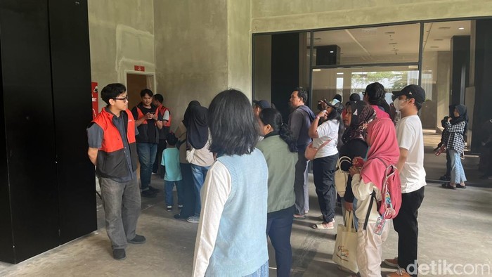 Buka Lagi Setelah 13 Tahun Tutup, Planetarium TIM Diserbu Warga