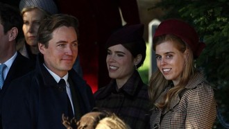 Ayah Diusir Kerajaan Inggris, Begini Nasib Putri Beatrice & Eugenie Saat Natal