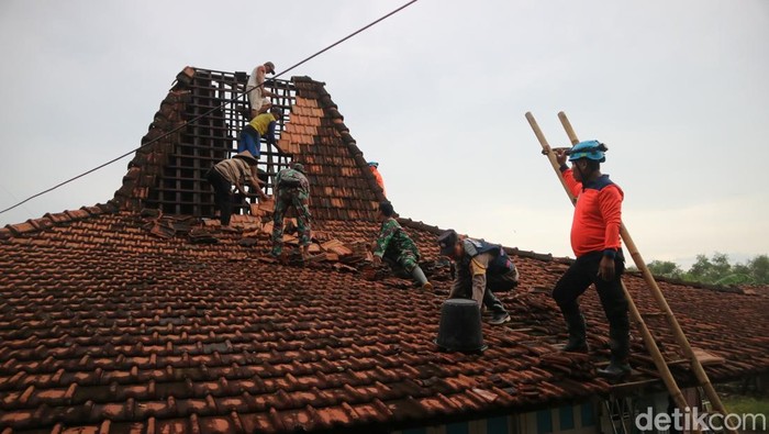 Atap 57 Rumah di Gabus Pati Rusak Dihempas Puting Beliung