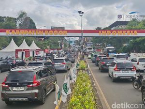 15 Ribu Kendaraan ke Puncak Bogor Via GT Ciawi Pagi Tadi