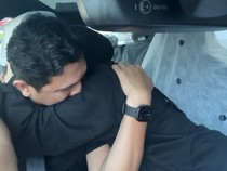 Tangis Haru Tantri Kotak Dapat Mobil Listrik Baru dari Arda