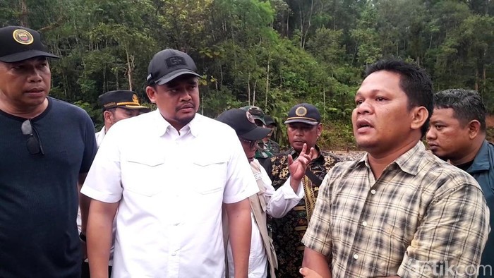 Ortu Hanyut Saat Banjir, Warga Tapteng Minta ke Gubsu Agar Terus Dicari