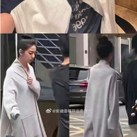 Bahkan untuk baju-baju syuting, Zhang Ruonan dilaporkan hanya bisa muat pakaian anak-anak ukuran 12 tahun. Saat memakai dress, ia juga membutuhkan 7-8 klip di pinggang agar terlihat tidak kebesaran. Foto: Weibo