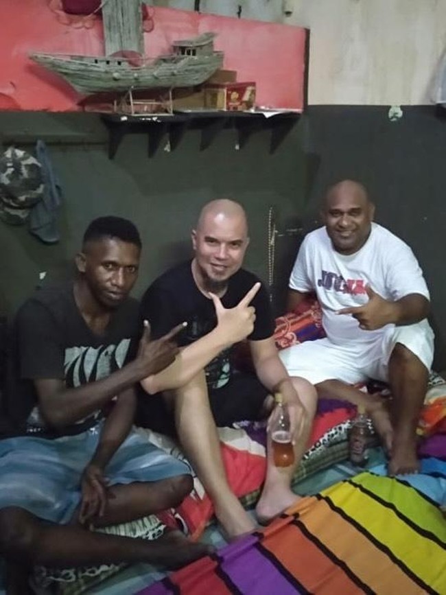 Ahmad Dhani Pamer Foto saat Dipenjara di Cipinang