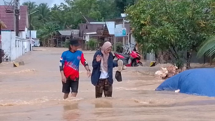 Banjir di Balangan Kalsel pada Sabtu (27/12/2025) sore sudah mulai surut.