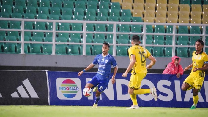 Rizky Pora Bawa Barito Unggul 1-0 Atas PSIS di Babak Pertama