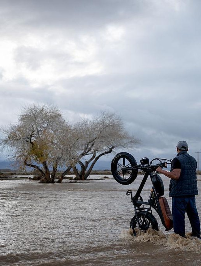 Hujan Ekstrem Picu Banjir Bandang di Palmdale