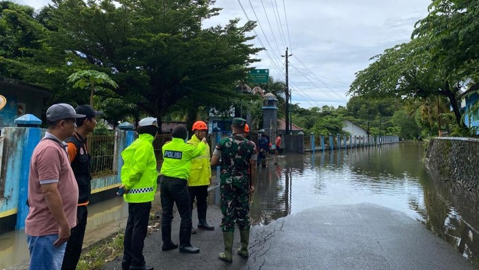 Genangan Surut, Akses Menuju Pantai Baron Gunungkidul Kembali Normal