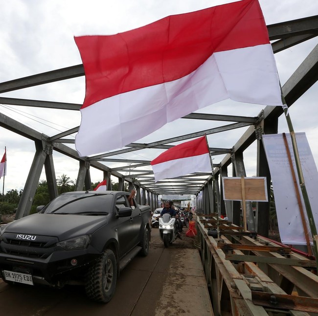 Jembatan Darurat Krueng Tingkeum Rampung, Akses Banda Aceh-Medan Kembali Terhubung