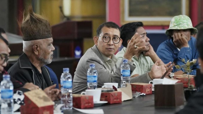 Menbud Serap Aspirasi Seniman Sumbar soal Seni Rupa dan Manuskrip