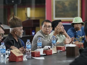 Menbud Serap Aspirasi Seniman Sumbar soal Seni Rupa dan Manuskrip