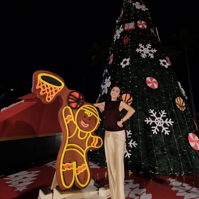 Intip Kemeriahan Momo Geisha Rayakan Natal dengan Kulineran di Dubai