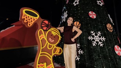 Intip Kemeriahan Momo Geisha Rayakan Natal dengan Kulineran di Dubai