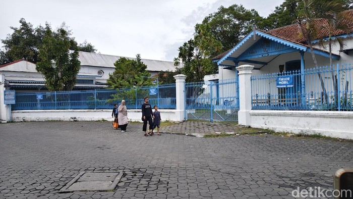 Viral LDA Buka Paksa Gembok Pintu Museum Keraton Solo