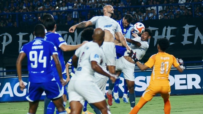 Persib Bandung menang 1-0 atas PSM Makassar di Stadion GBLA.