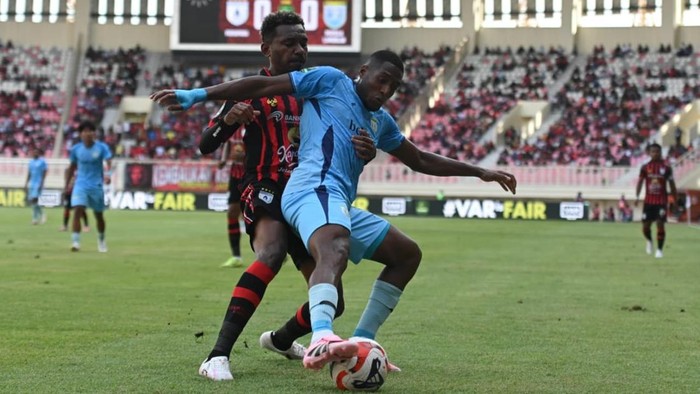 Persela Takluk 2-0 dari Persipura di Jayapura