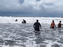 Terseret Ombak, Wisatawan Tanpa Identitas Tewas di Pantai Karanghawu