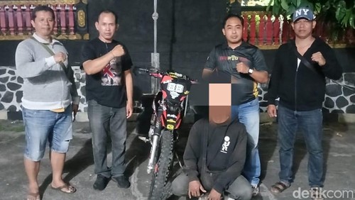 Polisi menangkap terduga pelaku pencurian motor di Buleleng, Jumat (27/12/2025).