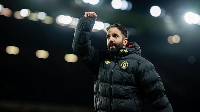 MANCHESTER, ENGLAND - DECEMBER 26: Manager Ruben Amorim of Manchester United applauds the fans after the Premier League match between Manchester United and Newcastle United at Old Trafford on December 26, 2025 in Manchester, England. (Photo by Ash Donelon/Manchester United via Getty Images)