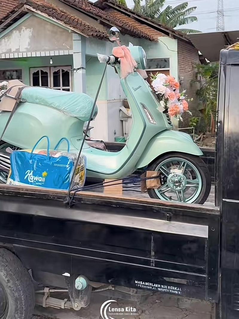 Viral Pernikahan di Pati dengan Seserahan Sultan: Vespa hingga Sapi