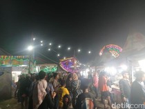 Libur Nataru, Pasar Malam Flamboyan Dipadati Pengunjung