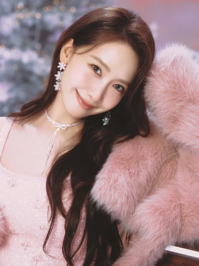 Serangkaian foto ini membuat banyak penggemar terpana menyorot visualnya yang nyaris tak berubah sejak debut pada 2007. Foto: dok. SM Entertainment