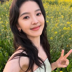 Size Baju Anak-anak, Zhang Rounan Bikin Khawatir Diduga Diet Ekstrem