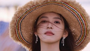 Tubuh makin kecil, kekhawatiran fans justru makin besar melihat kondisi Zhang Ruonan. Foto: Instagram Zhang Ruonan