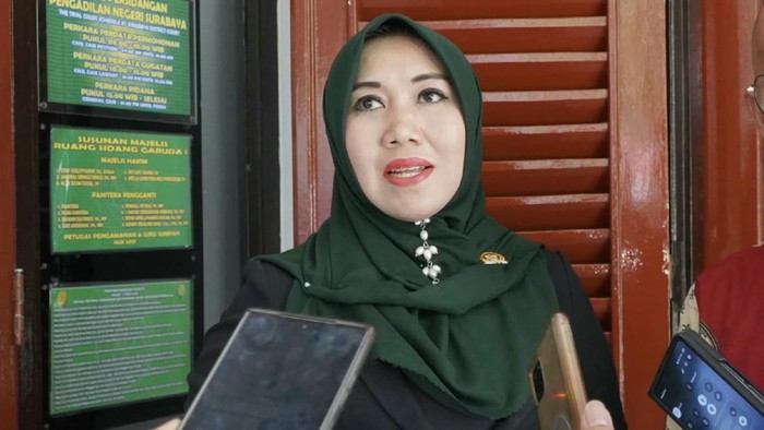 Anggota DPD RI Lia Istifhama saat mengomentari soal kasus Nenek Elina.