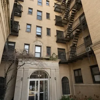 Apartemen lama Zohran Mamdani Apartemen lama Zohran Mamdani