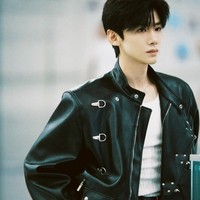 Bai Jingting menempati peringkat kesembilan dengan kenaikan 7,2 juta tayangan. Perannya dalam The First Frost sukses memikat penonton, ditambah proyek fiksi ilmiah Mobius yang menampilkan sisi berbeda dari kemampuan aktingnya. Foto: Dok. Weibo