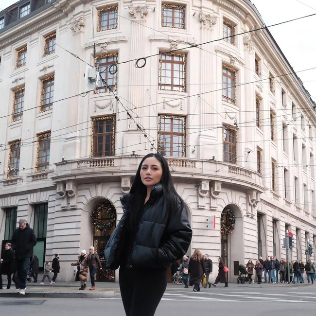 Serunya Rachel Vennya Liburan Akhir Tahun Jelajahi Eropa