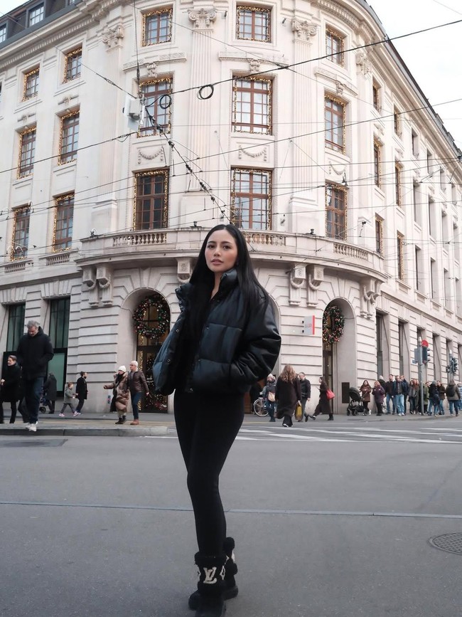 Serunya Rachel Vennya Liburan Akhir Tahun Jelajahi Eropa