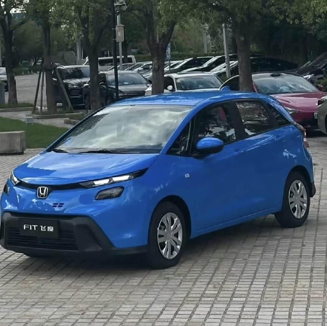 Bocoran Tampang Jazz Facelift, Lampu Makin Sipit