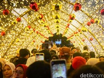 Malam Terakhir Jakarta Light Festival 2025 di Bundaran HI