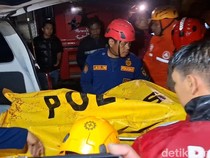 Korban Tertimbun Longsor di Purwakarta Ditemukan