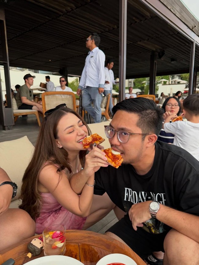 Kasih Kode Sip, Inikah Pacar Baru Nathalie Holscher?