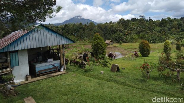 Natural Hot Spring Sahabat Piling di Banjar Piling Kawan, Desa Mangesta, Kecamatan Penebel, Tabanan, Minggu (28/12/2025). (Krisna Pradipta)